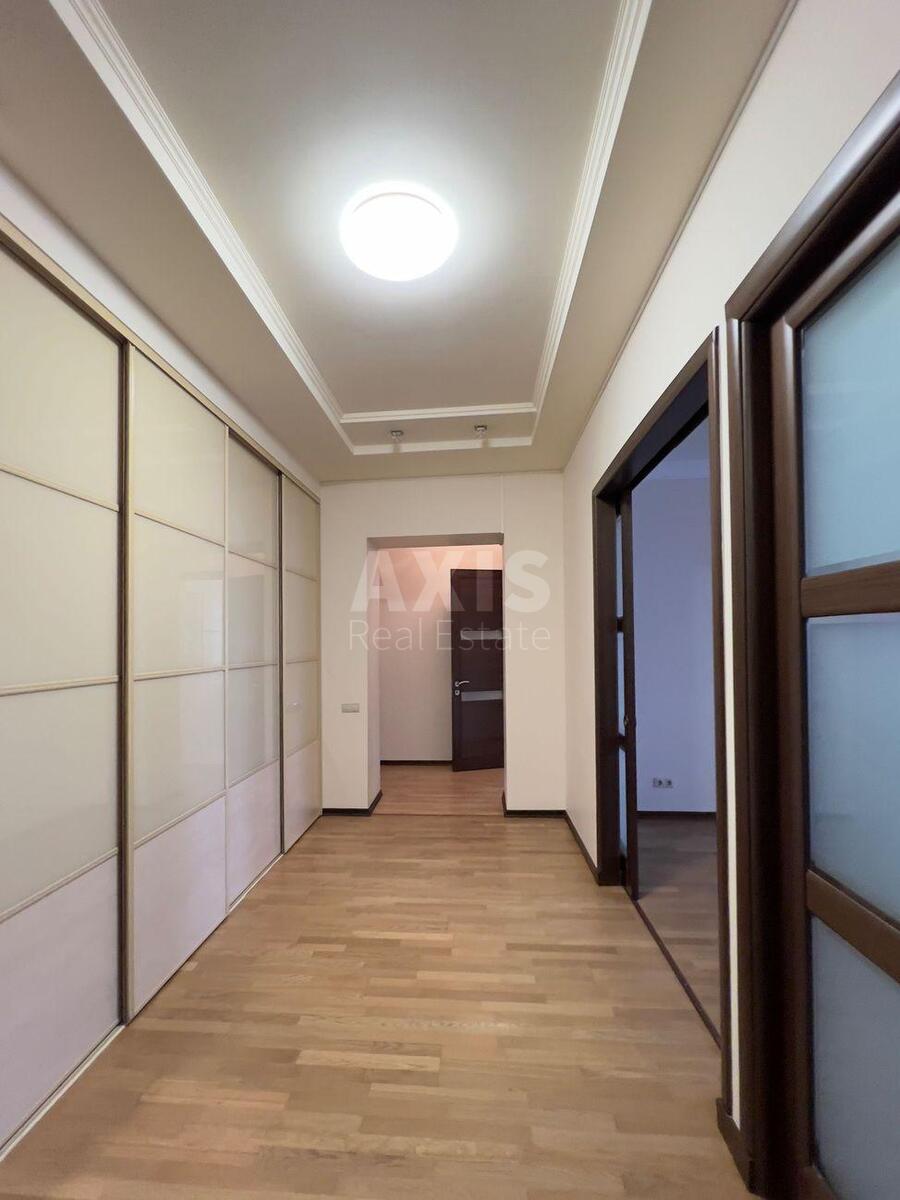 Office vul. Irynyns'ka 5/24, 263m23
