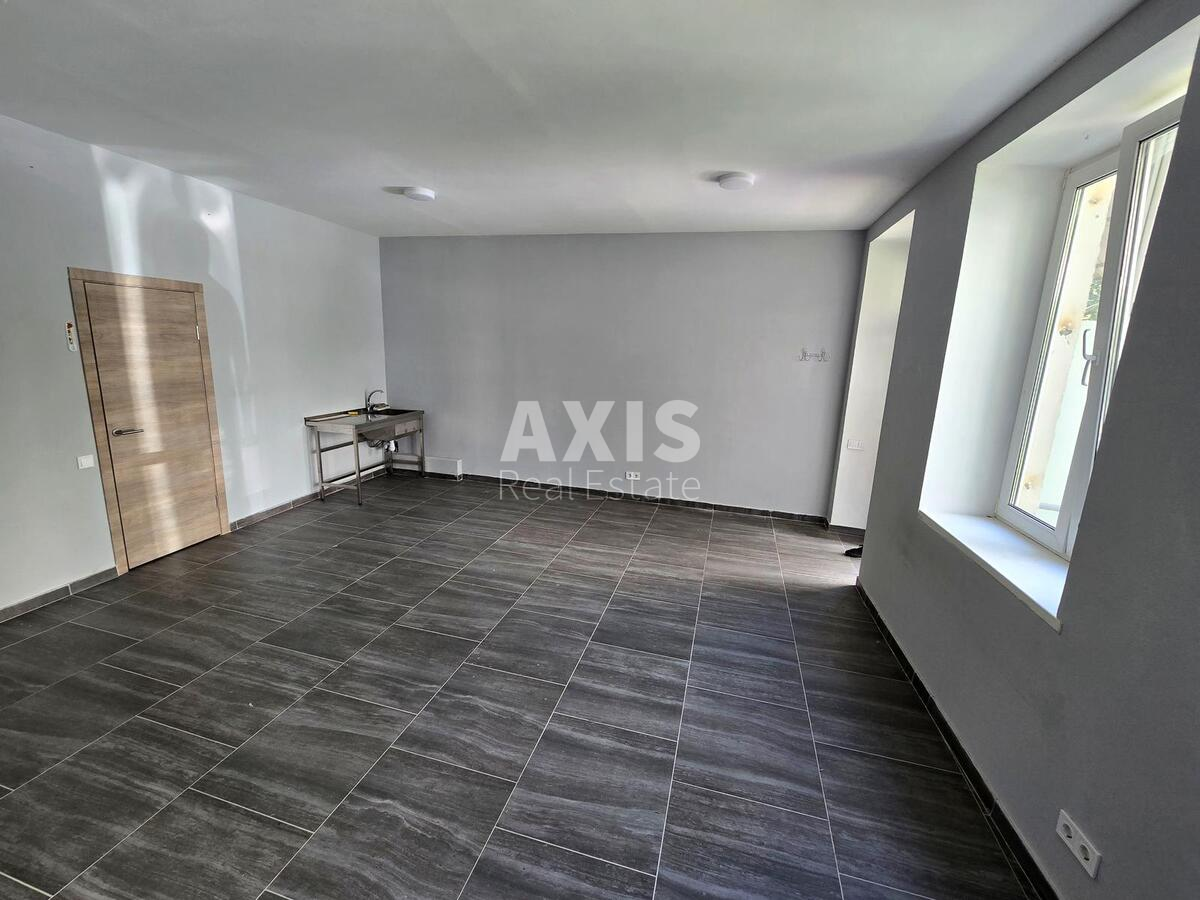 Office vul. Ahmatovoi' Anny 44А, 33m2590410