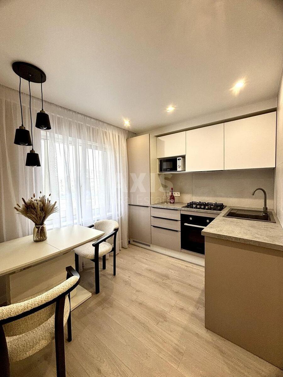 1k apartment vul. Tymoshenka Marshala 21