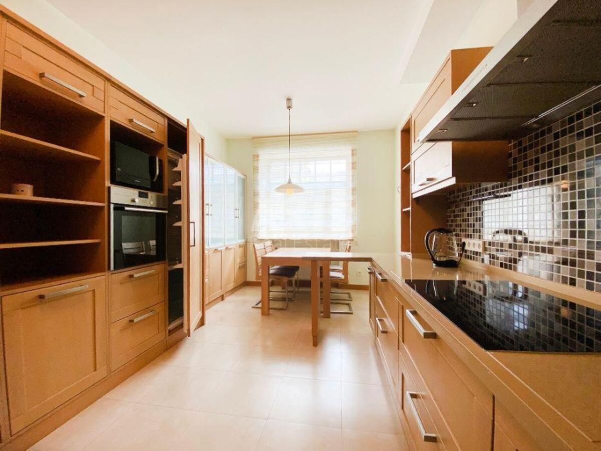 4k apartment vul. Irynyns'ka 5/240