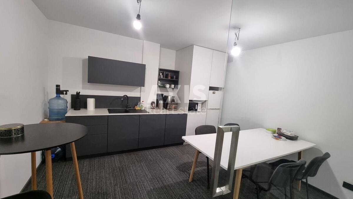 Office shose Harkivs'ke 19, 140m27