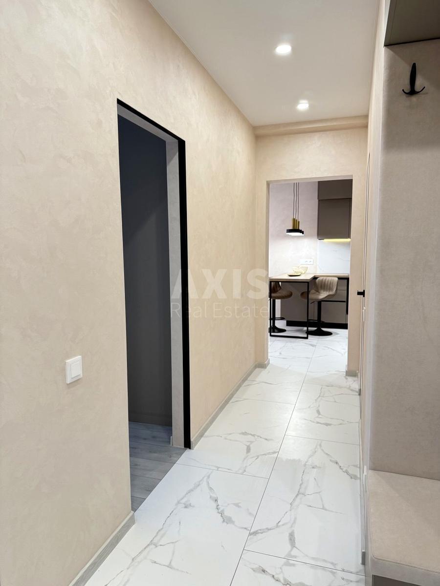 2k apartment vul. Myhajla Maksymovycha 246272012