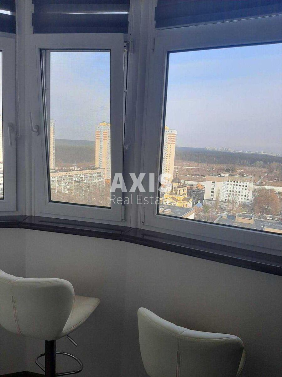 3k apartment vul. Petra Kalnyshevs'kogo 710