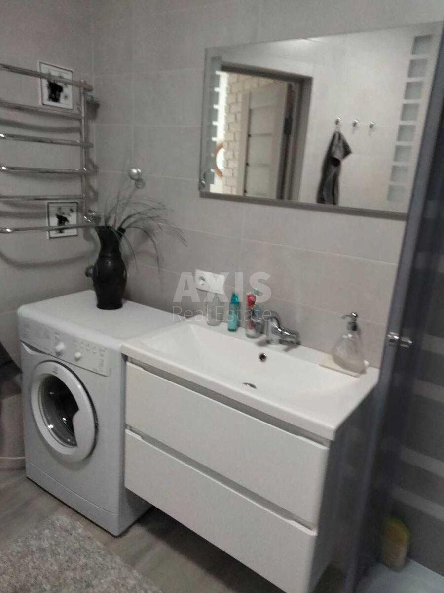 1k apartment vul. Urlivs'ka 208
