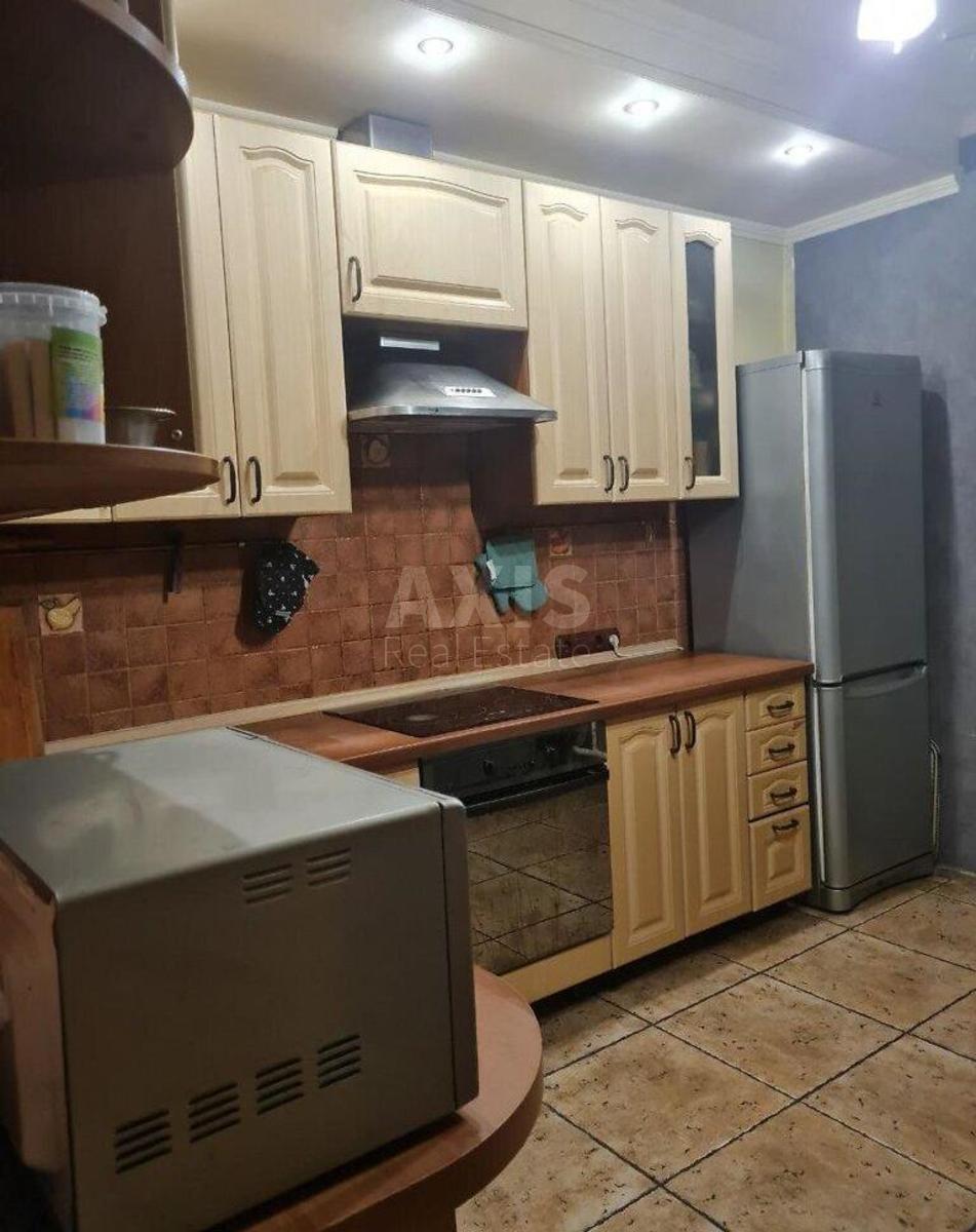 2k apartment nab. Dniprovs'ka 15Д
