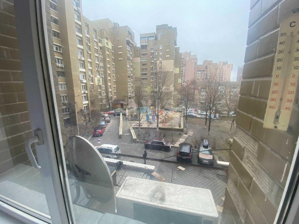 2k apartment vul. Antonovycha 8810