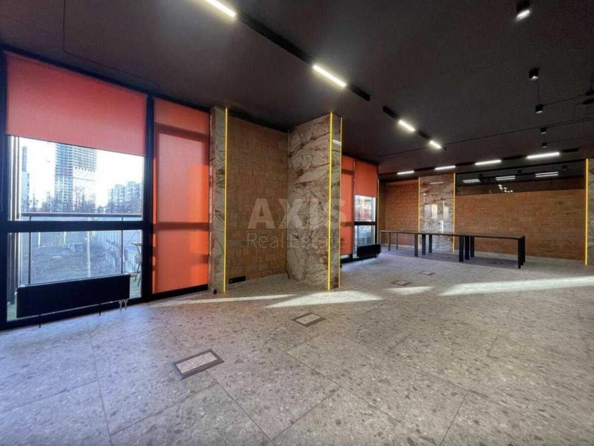 Office vul. Kudri Ivana 1, 300m2602724