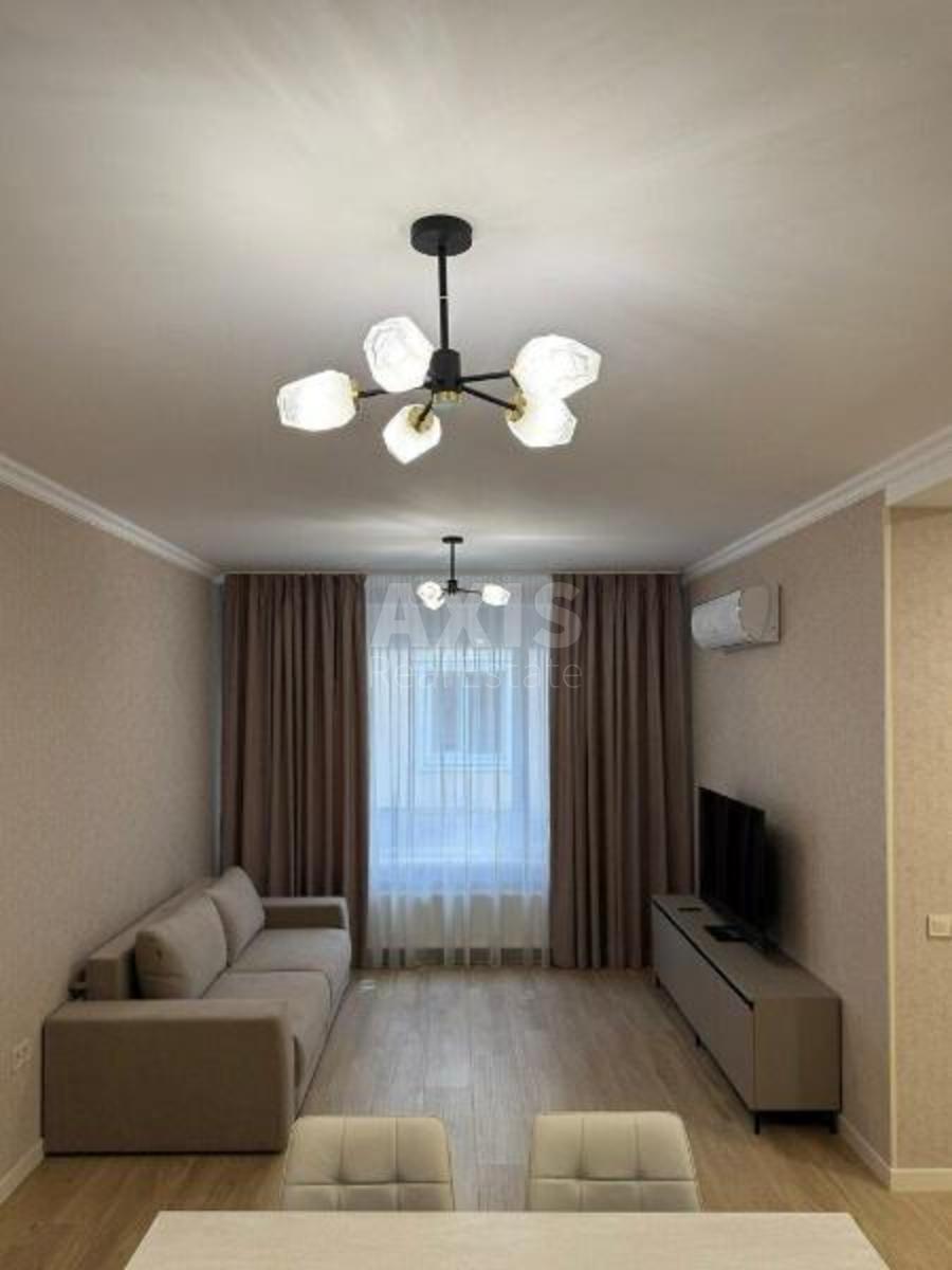 4k apartment vul. 20-ta Sadova 3