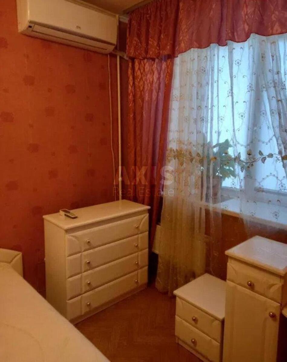 2к квартира пр-т Леся Курбаса 1Б6381210