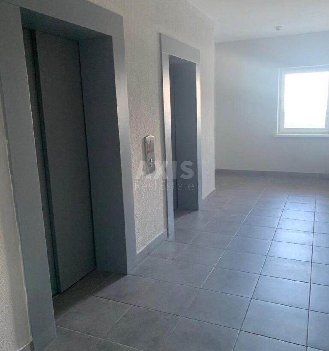 5k apartment vul. Mykil's'ko-Slobids'ka 100