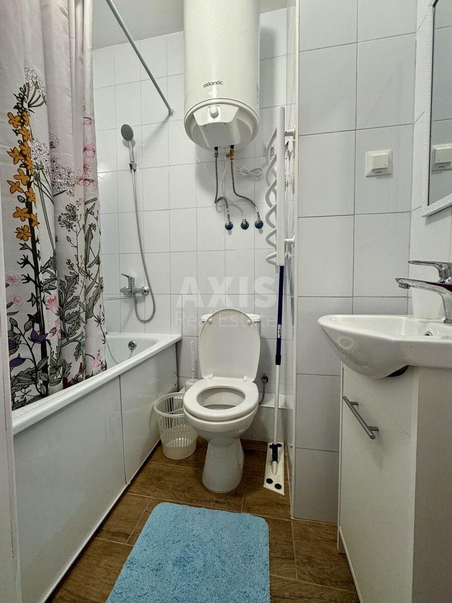 2k apartment vul. Pivnichno-Syrec'ka 27