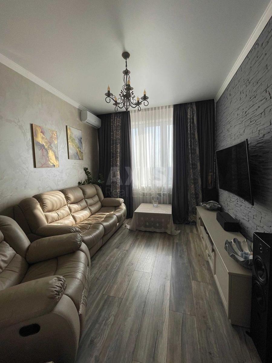 5k apartment vul. Demii'vs'ka 134