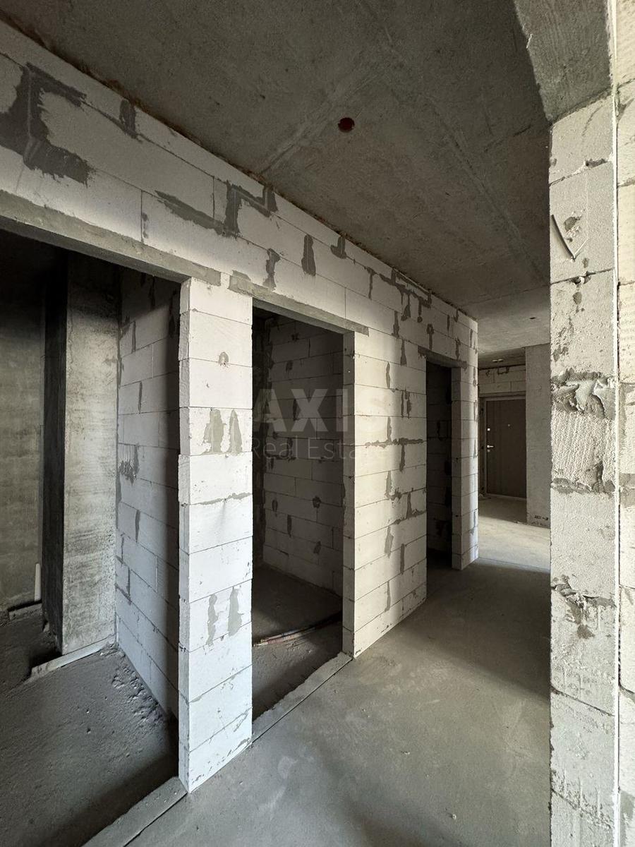3k apartment nab. Dniprovs'ka 15Ж1