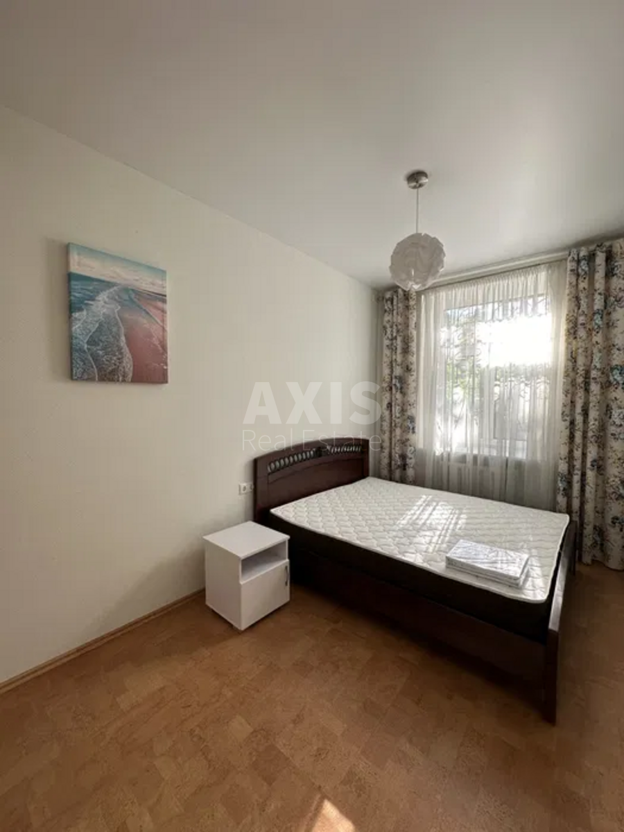 2k apartment vul. Pyrogova 24