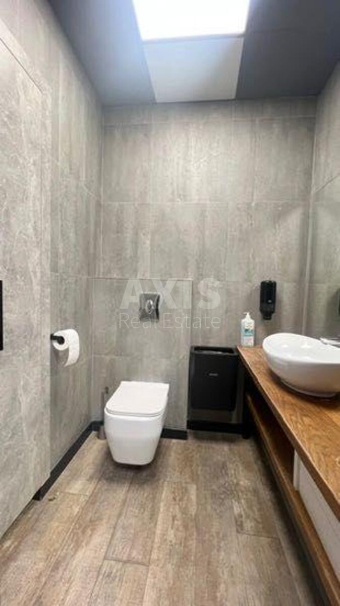 Офис пер. Кияновский 7А, 380м28