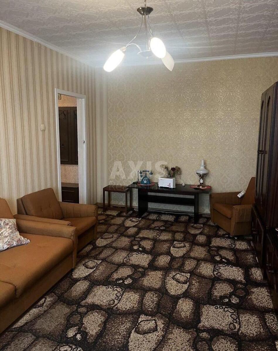 2к квартира ул. Сержа Лифаря 173