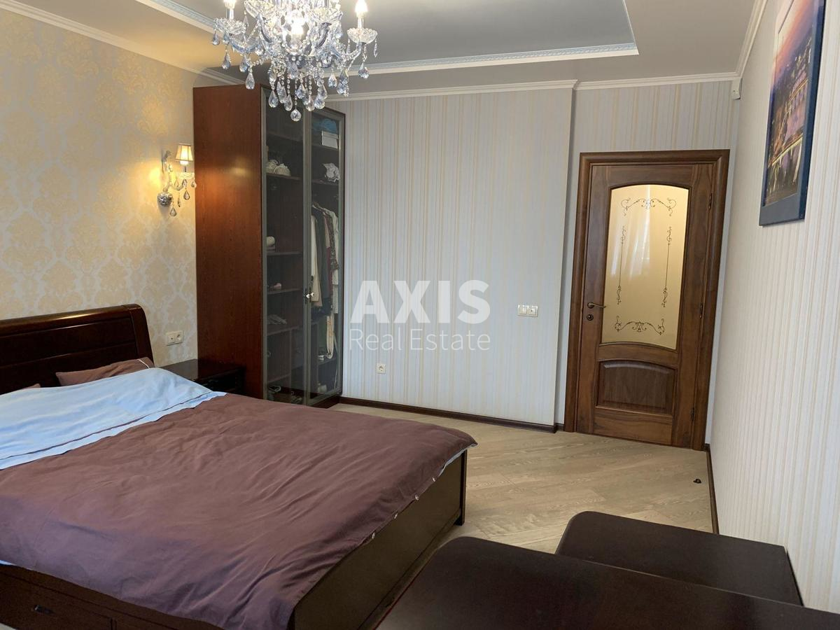 3k apartment vul. Golosii'vs'ka 135