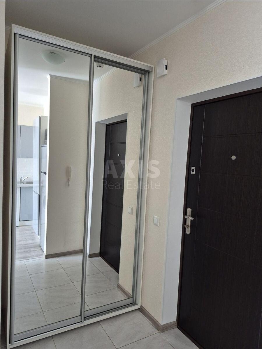 1k apartment pr-t Sobornosti 146135313