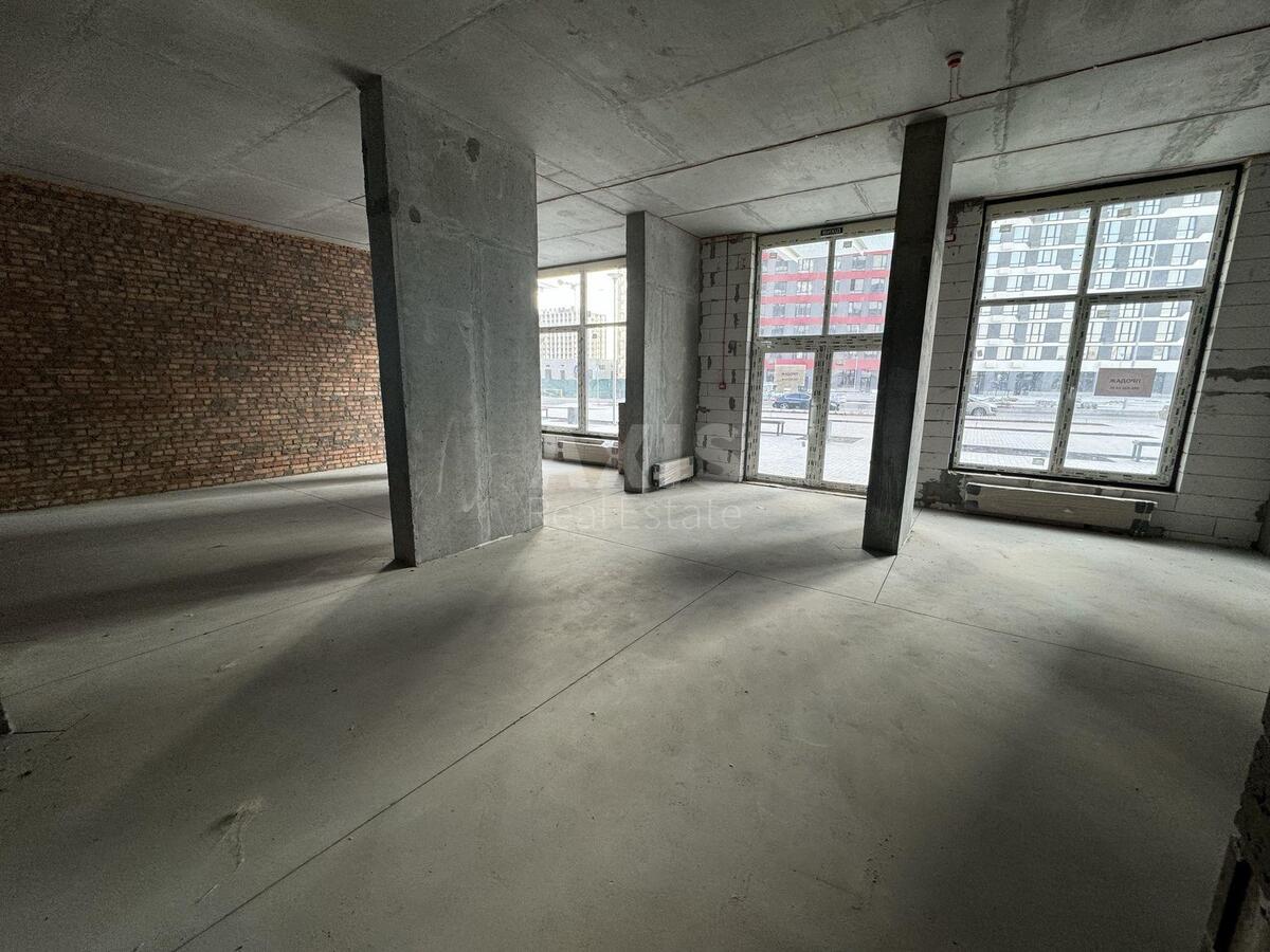 Trade object vul. Vsevoloda Zmijenka 34/21, 82m28