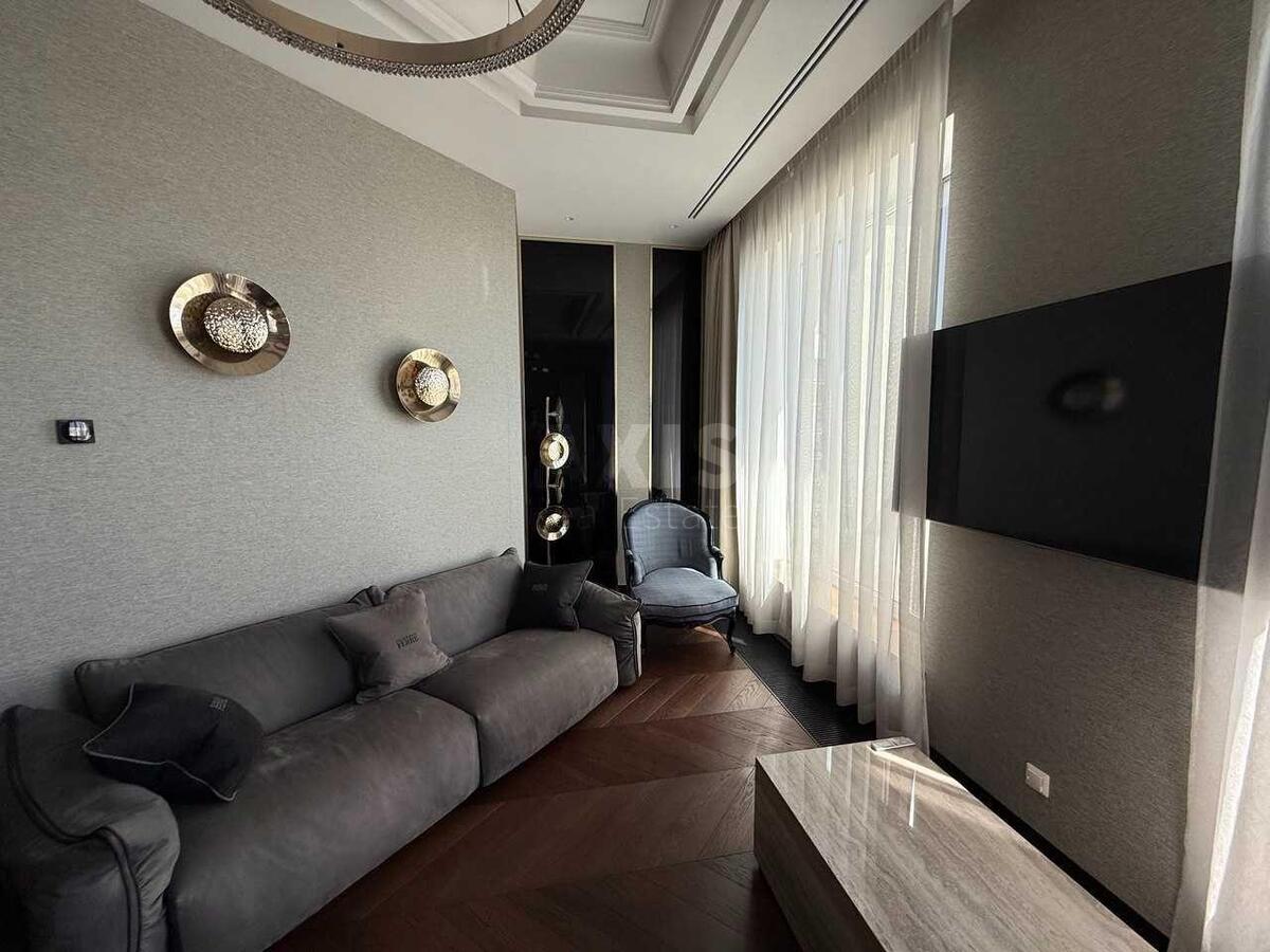 4k apartment vul. Zhyljans'ka 686081710