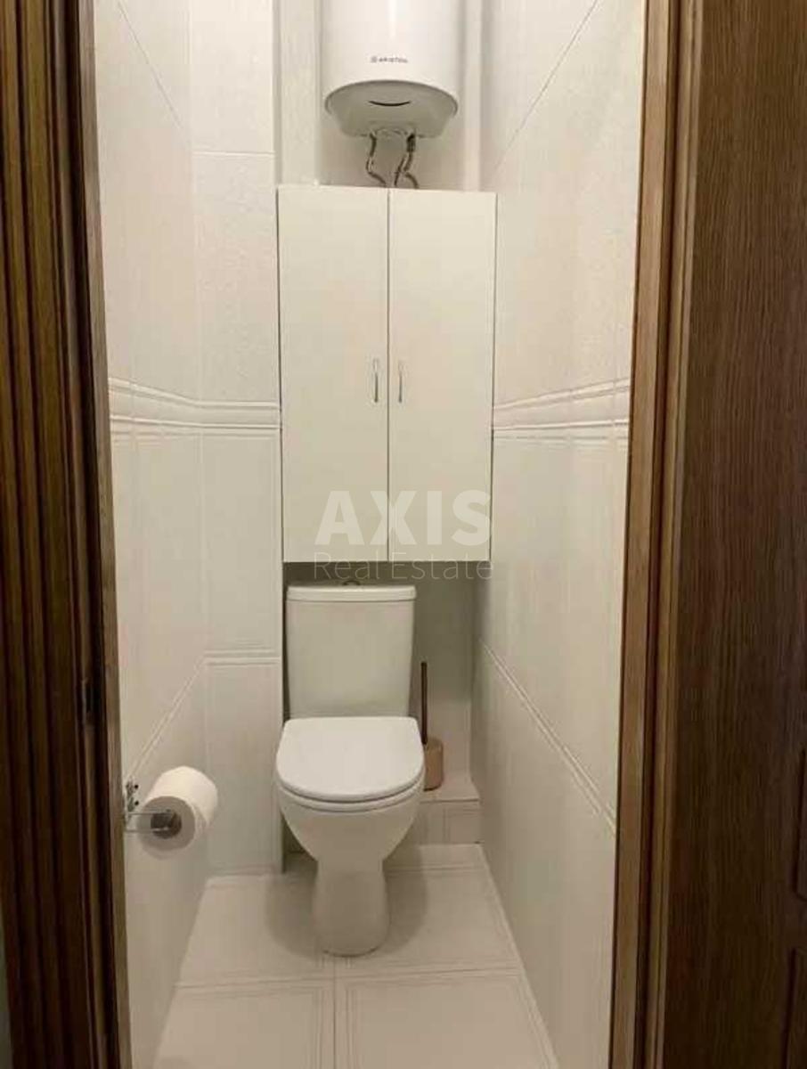 2k apartment vul. Volodymyrs'ka 796