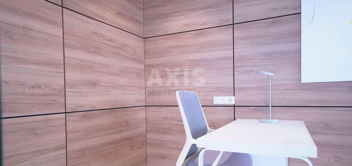 Office uzv. Klovs'kyj 7, 248m22