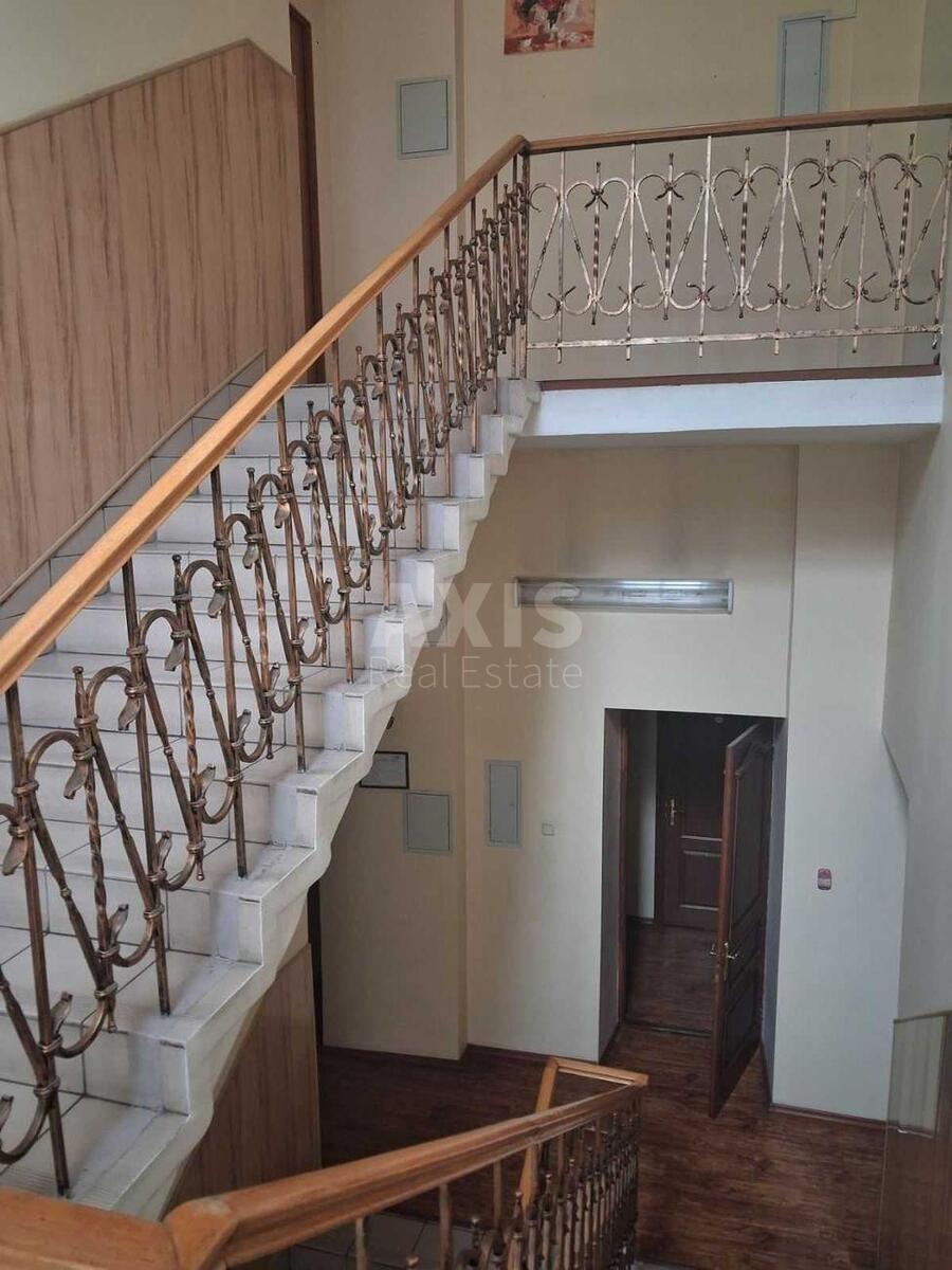 Office vul. Rejtars'ka 6А, 120m25674710