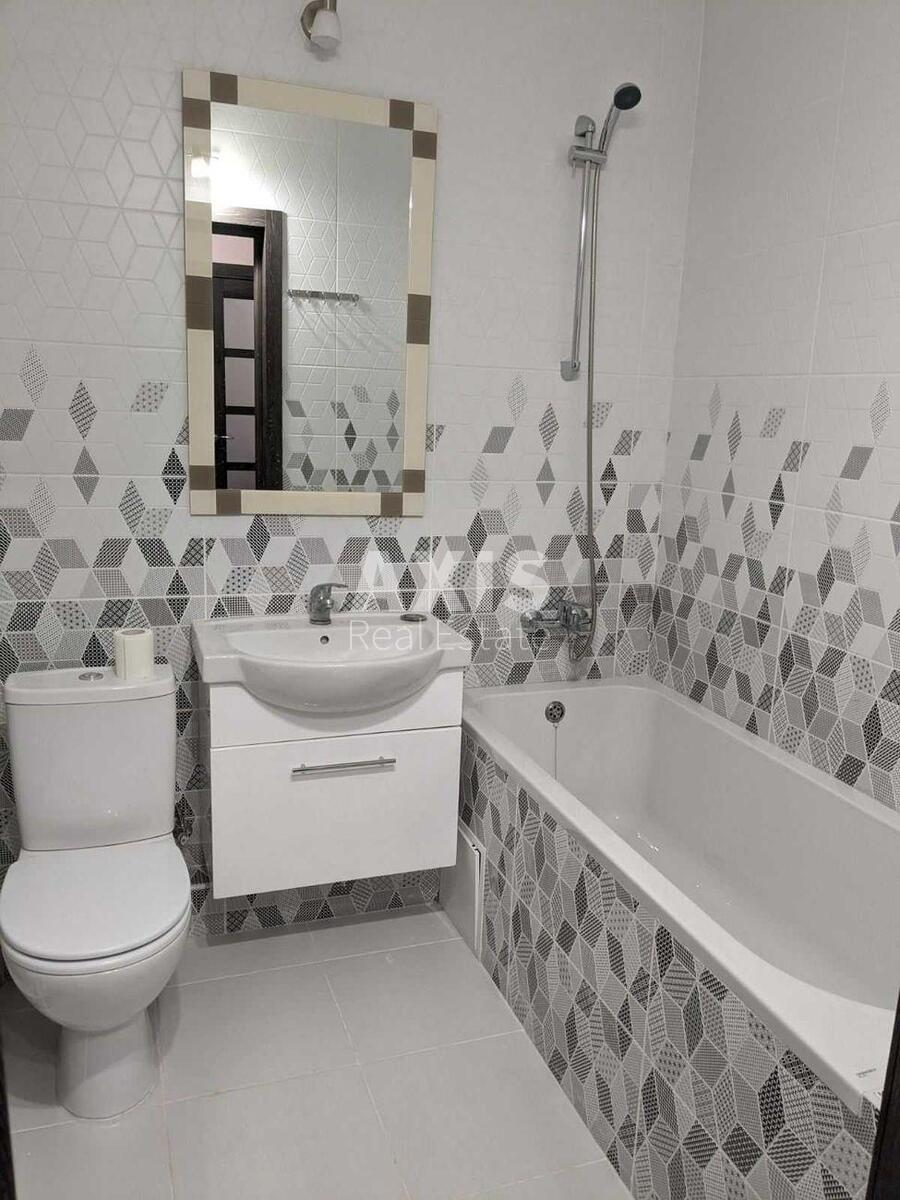 1к квартира пр-т Берестейский 67596874