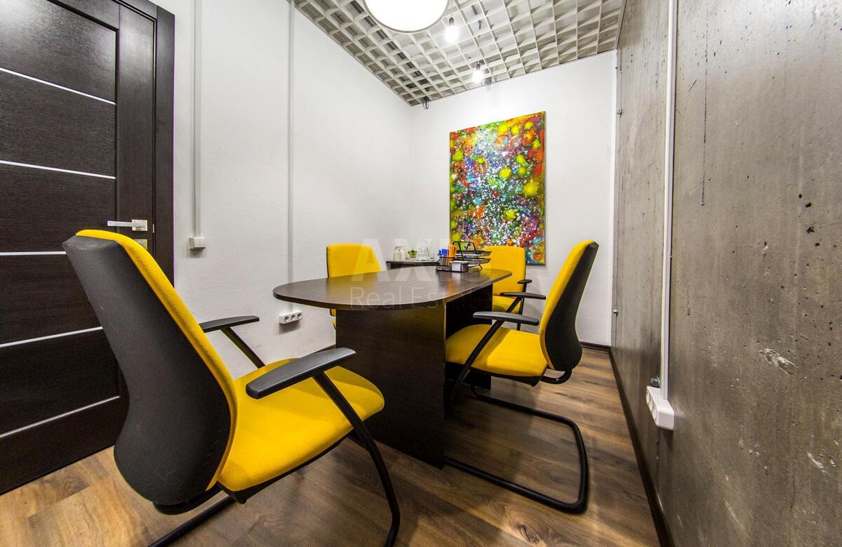 Office bul. Lesi Ukrai'nky 7А, 62m2617803