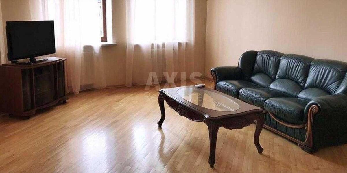 2k apartment vul. Zhyljans'ka 30А0