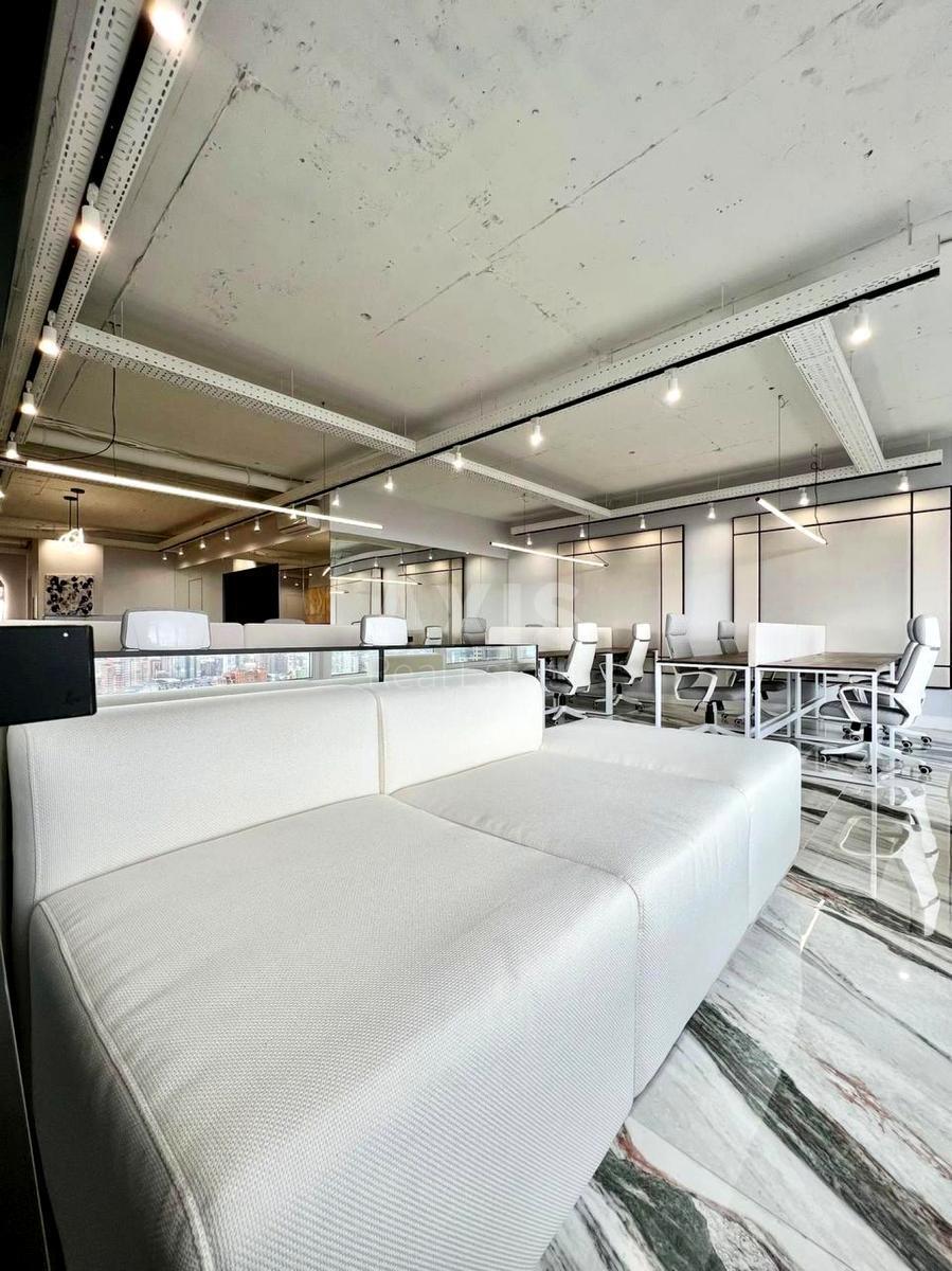 Office uzv. Klovs'kyj 7А, 369m2593318