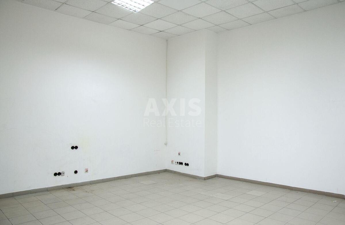 Office vul. Geroi'v Kosmosu 4, 70m2585990
