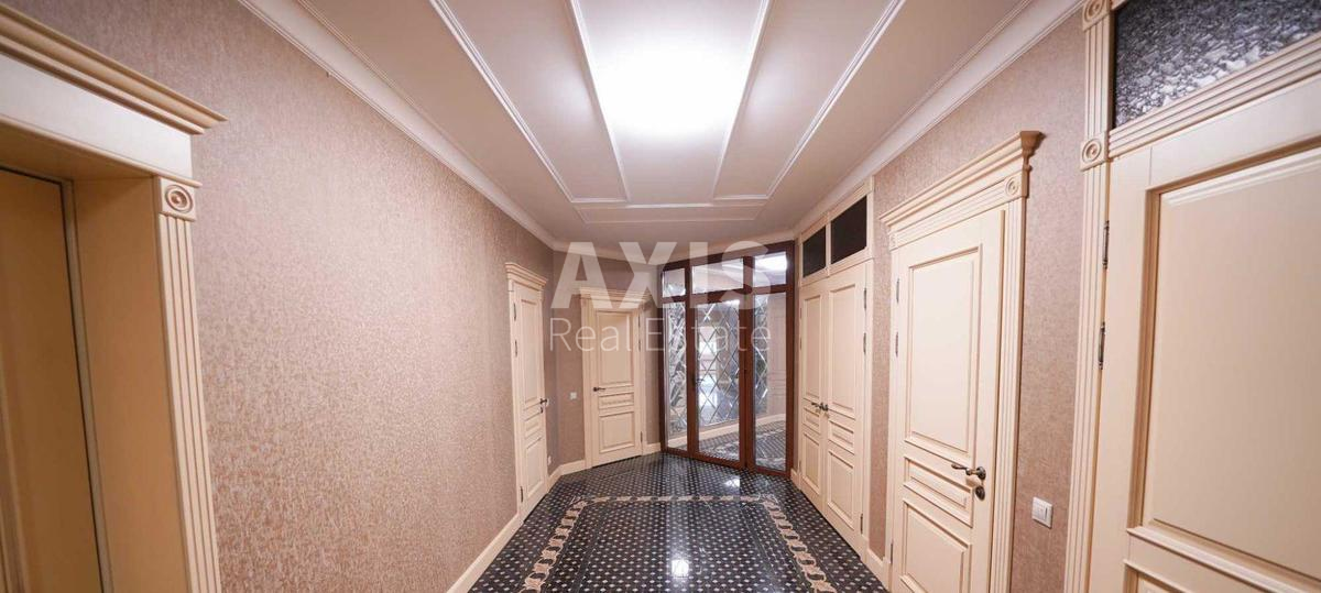 Office vul. Velyka Vasyl'kivs'ka 72, 243m2320243