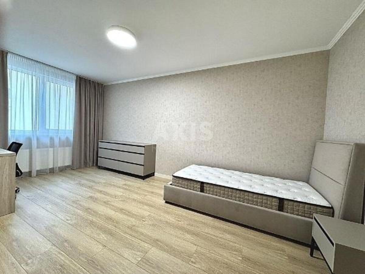 4k apartment vul. 20-ta Sadova 4