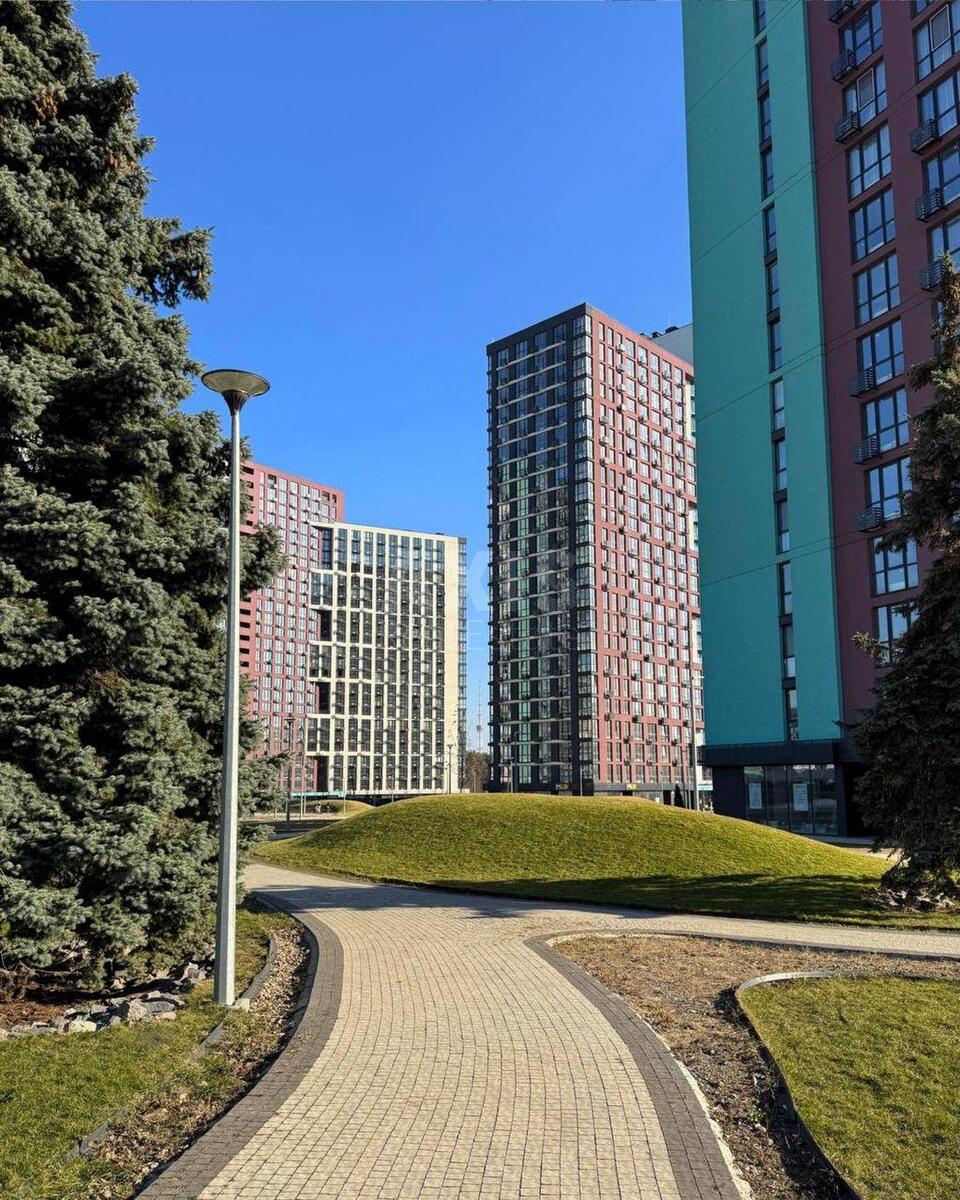 2k apartment vul. Pivnichno-Syrec'ka 28