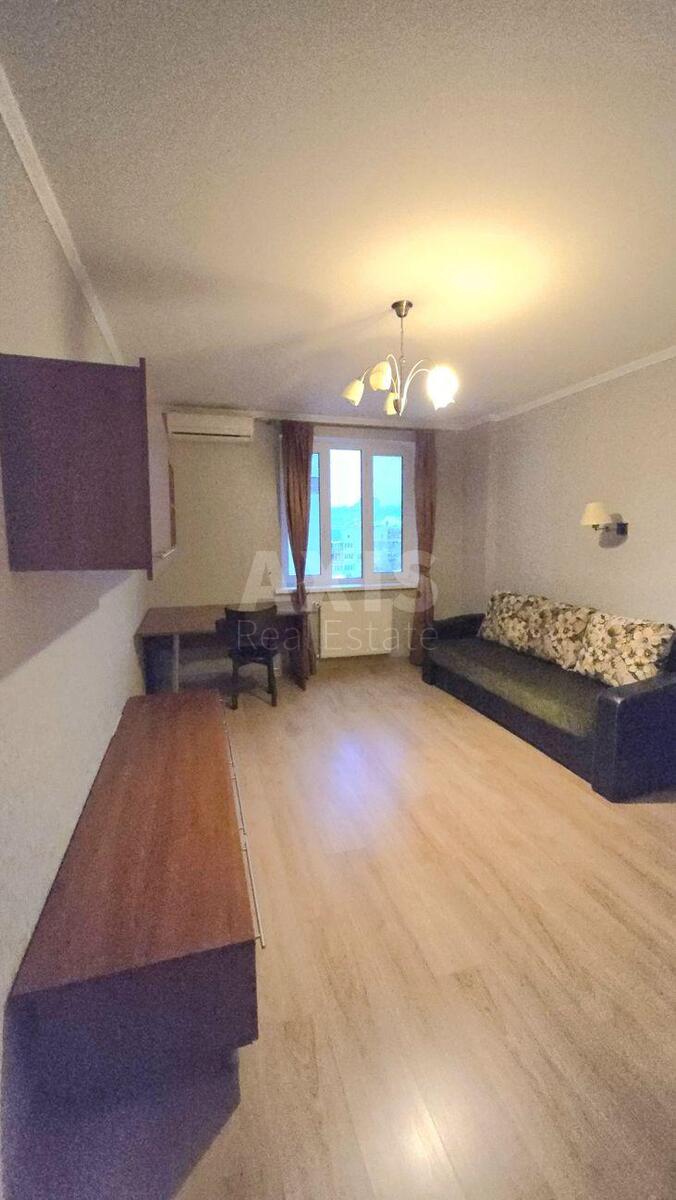 4k apartment vul. Pochajnyns'ka 25/496402116