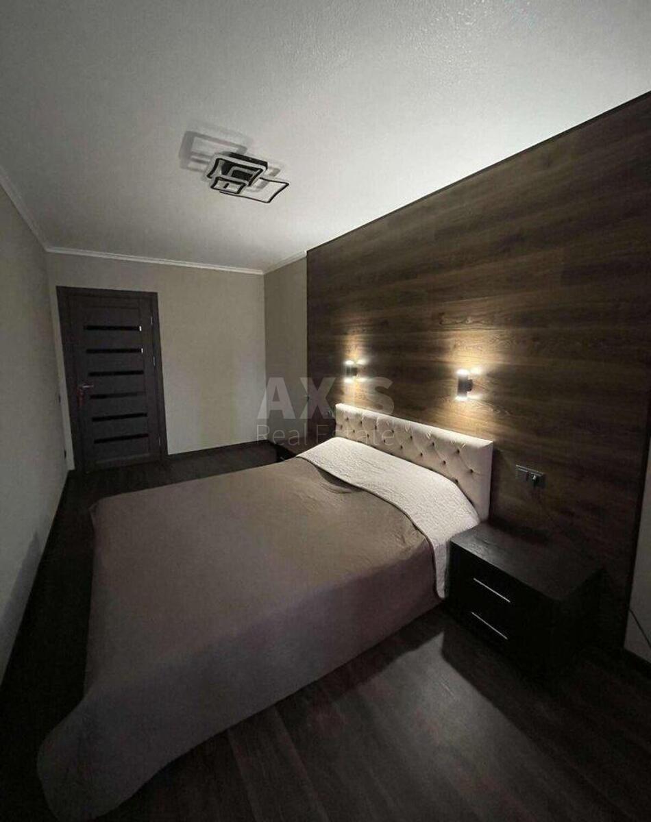 3к квартира пр-т Владимира Ивасюка 9640392