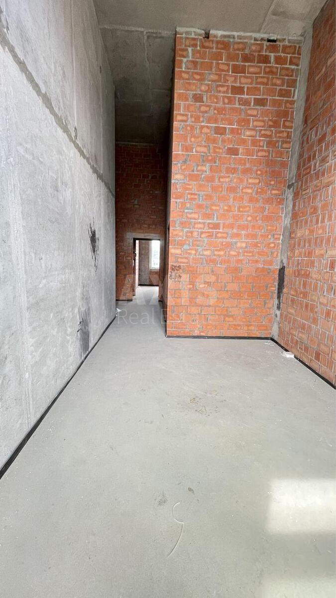 Service object vul. Osokors'ka 2А, 102m29