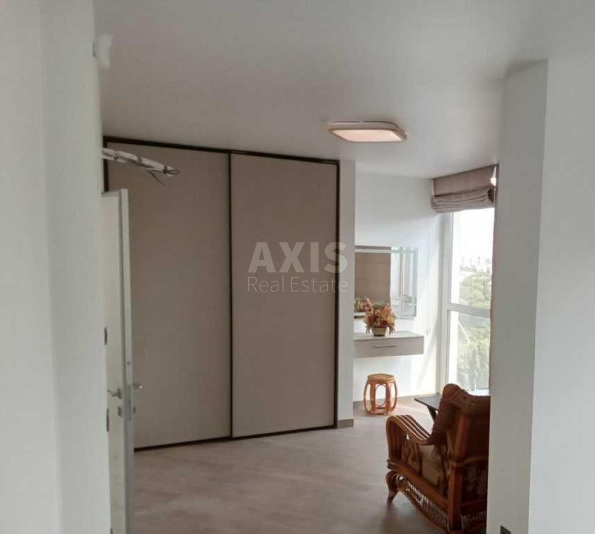 3k apartment vul. Nyzhn'okljuchova 14