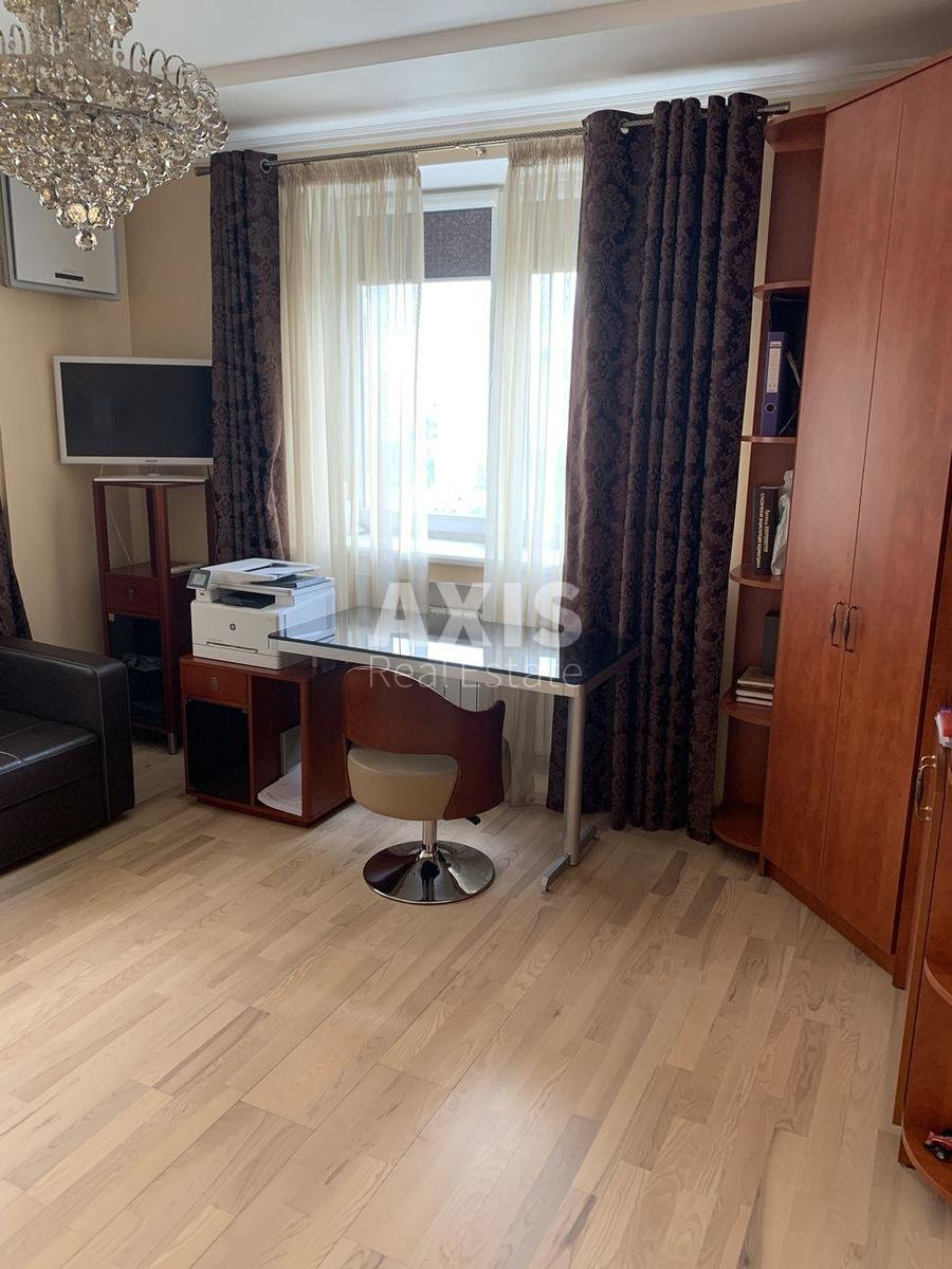 3k apartment vul. Golosii'vs'ka 136