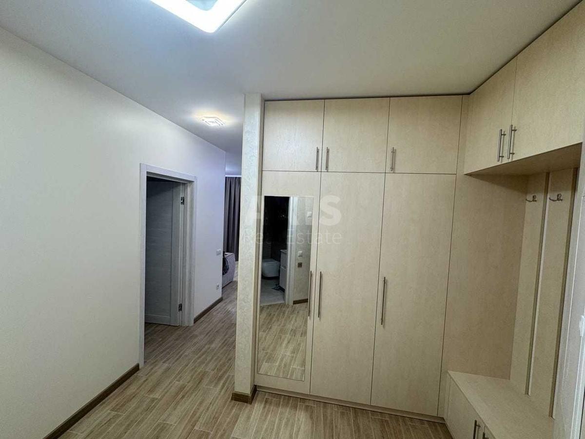 2к квартира ул. Драгоманова 31А1