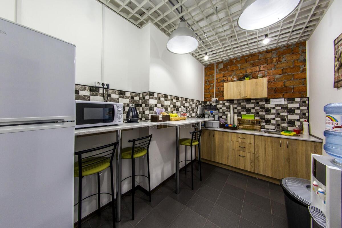 Office bul. Lesi Ukrai'nky 7А, 62m2617804