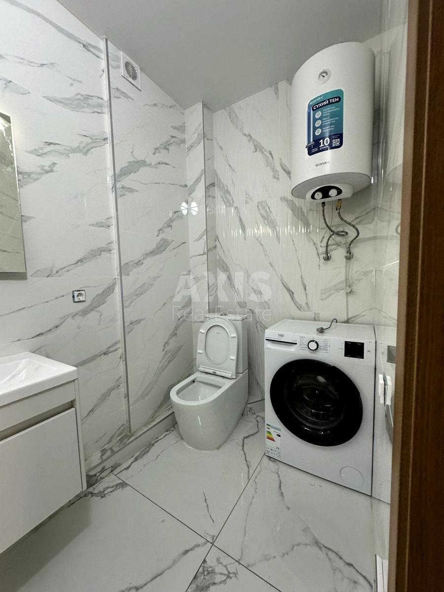 2k apartment vul. Novovokzal'na 696231312