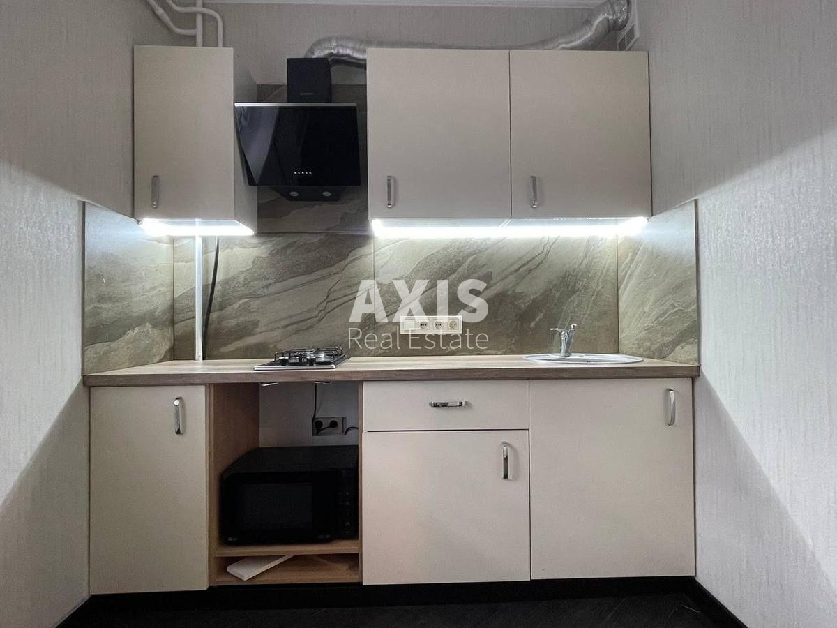 1k apartment vul. Revuc'kogo 40