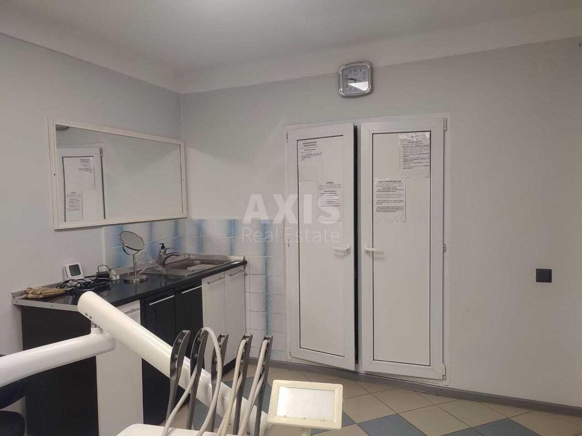 Office vul. Geroi'v Oborony 7, 90m25944911