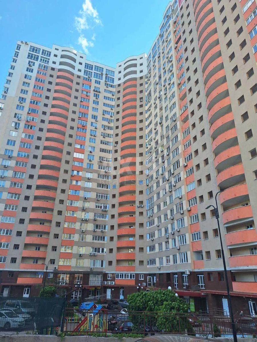 3k apartment vul. Myhajla Maksymovycha 3Д10