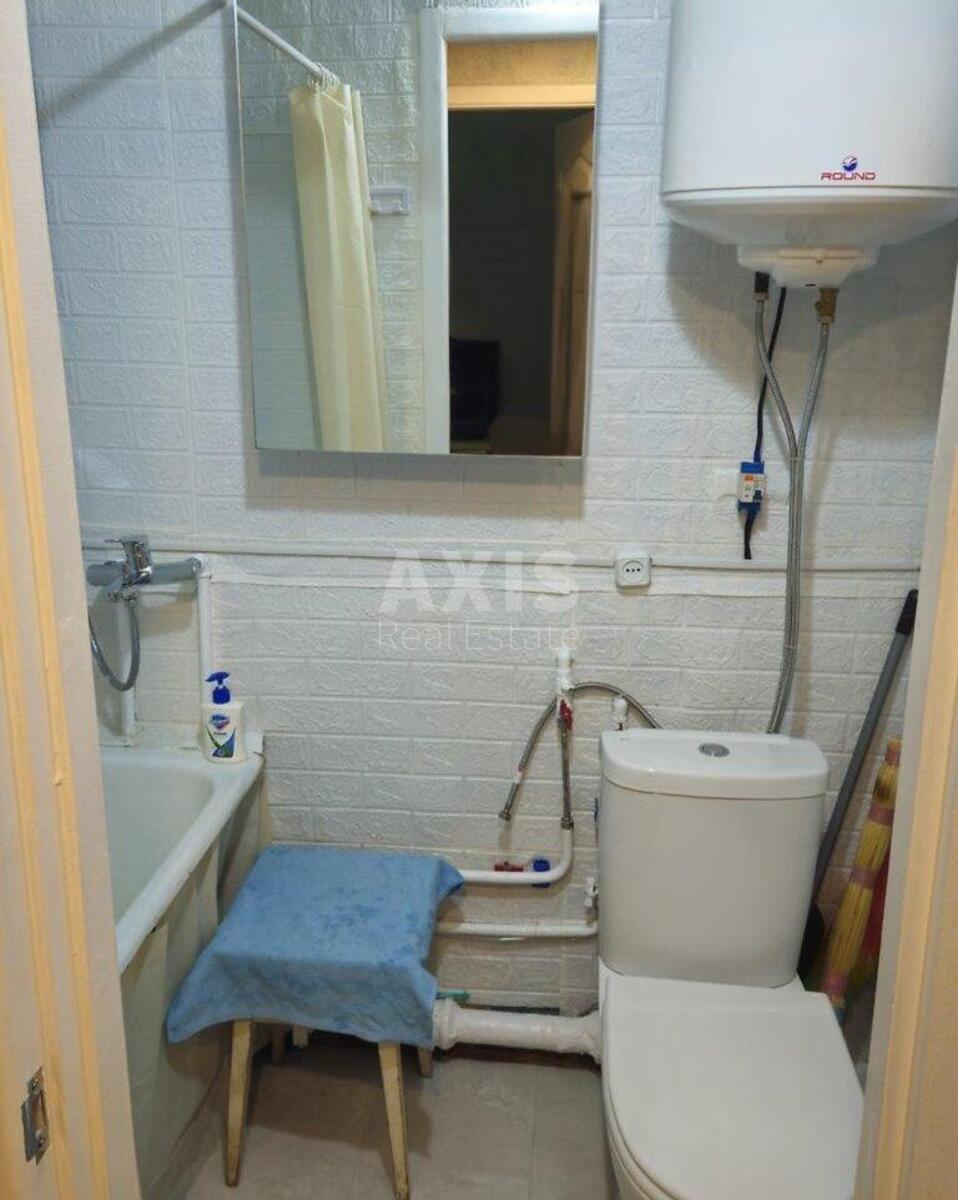 1k apartment vul. Naberezhno-Korchuvats'ka 803