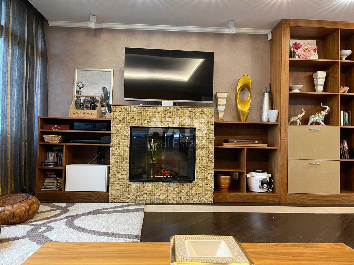 1k apartment vul. Vyshgorods'ka 451