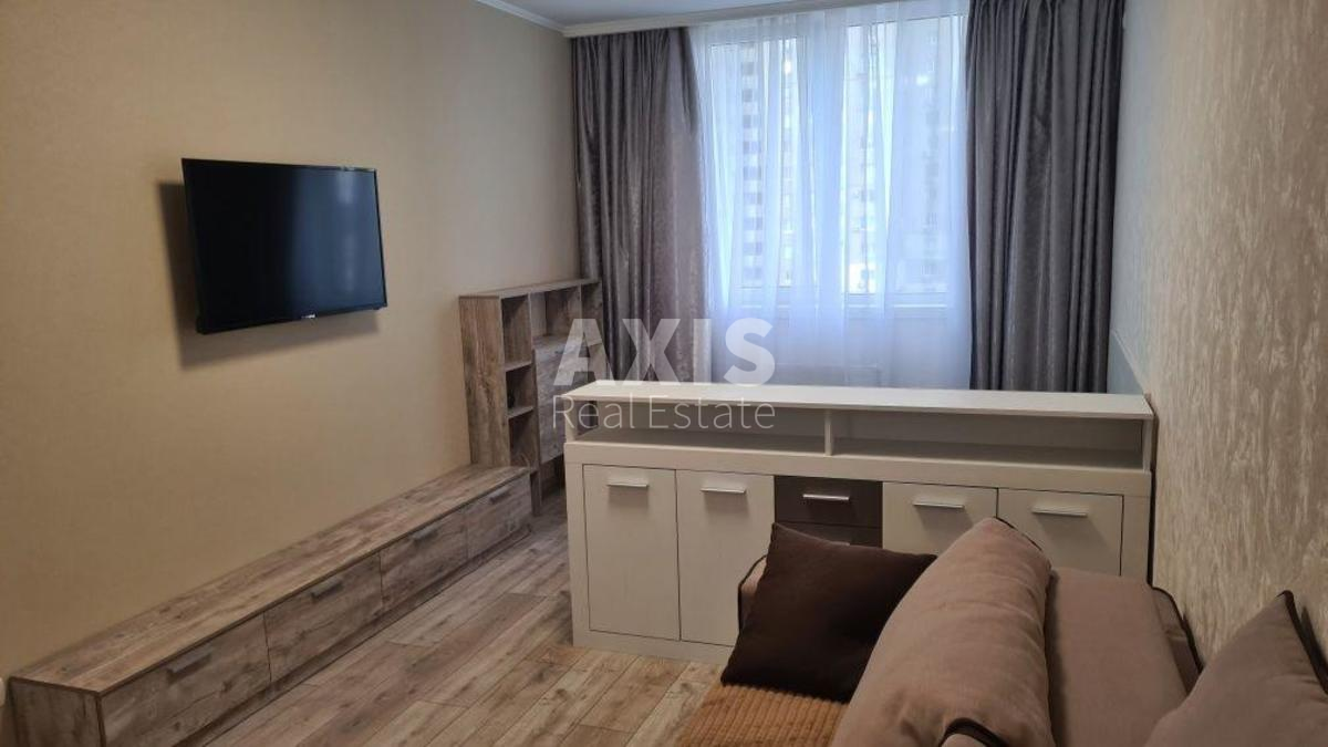 1k apartment vul. Revuc'kogo 4044977