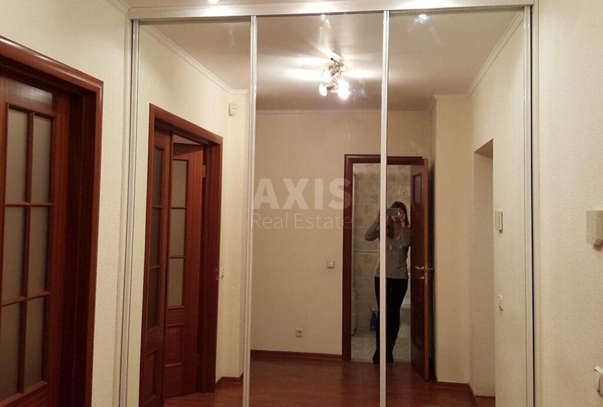 Office vul. Okipnoi' Rai'sy 10Б, 51m27